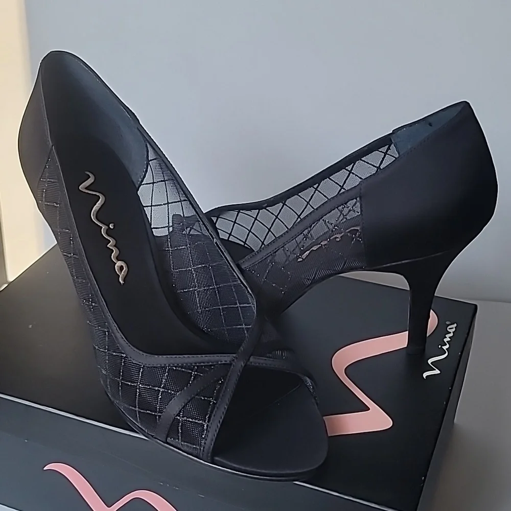 NWB Nina Open Toe Satin and Mesh Heels, Size 9.5M - Picture 7 of 9